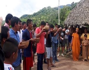 Concurso de bebedors de mazato en la comunidad nativa ashaninka de Boca Capirushari, lugar turitico, en Mazamari, Satipo, Junin, Peru
