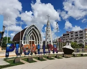 Plaza Pucallpa, en el departamento de Ucayali.Lugares turísticos del Perú